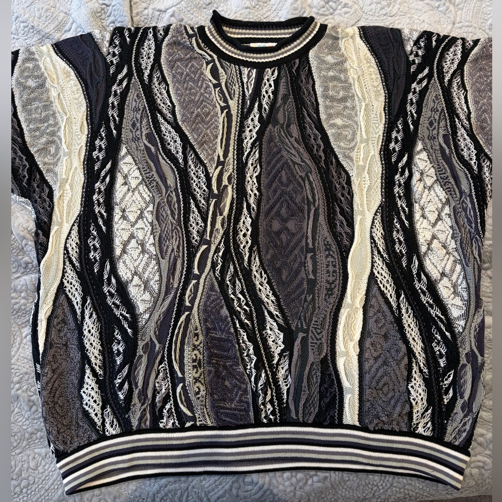 COOGI Black and Cream Textured Crewneck Sweater - Picture 9 of 12